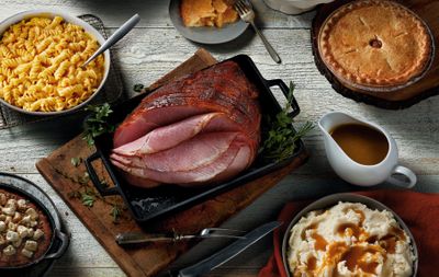 Boston Market Dishes Up Heat & Serve Thanksgiving Feasts for 4 to 12 People