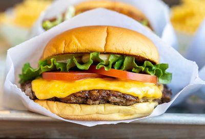 New BOGO Burger or Chicken Sandwich Promo Code Arrives at Shake Shack with In-app and Online Orders