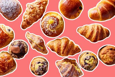 Starbucks Rewards Members Will Receive a Free Bakery Item Through to January 28