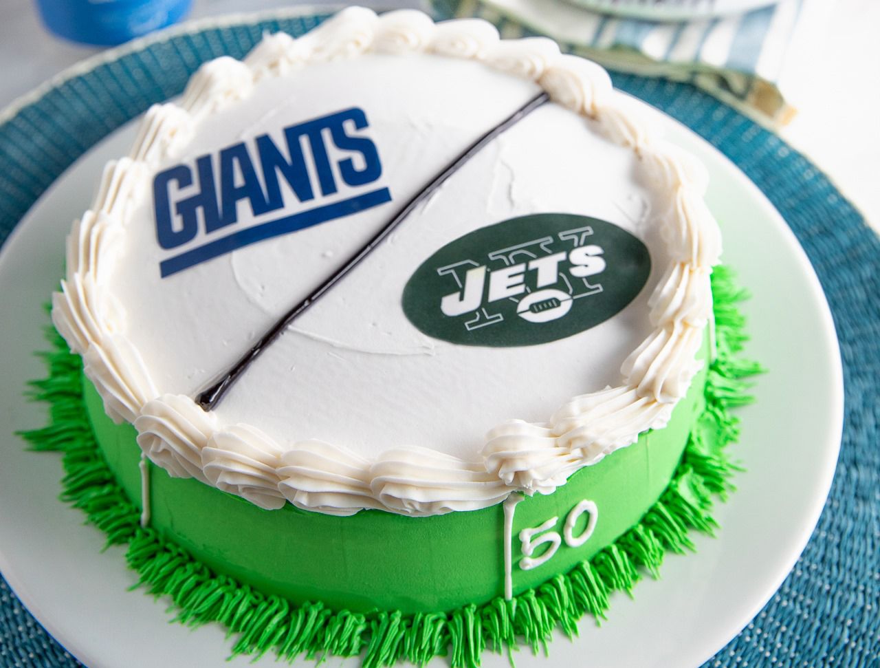 Carvel Celebrates Game Day with Tasty Sports-themed Ice Cream Cakes Carvel Celebrates Game Day with Tasty Sports-themed Ice Cream Cakes