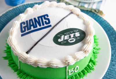 Carvel Celebrates Game Day with Tasty Sports-themed Ice Cream Cakes