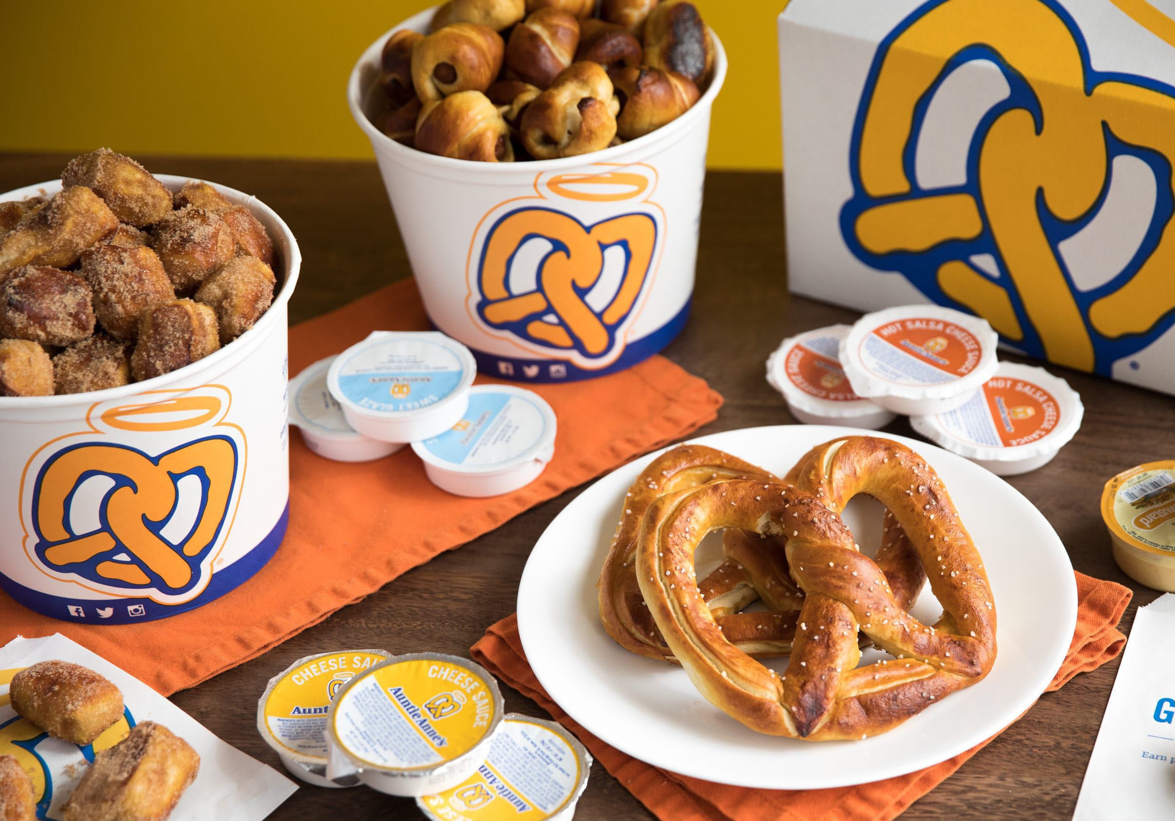 Get Free Delivery on $12+ In-app Orders from Aunite Anne’s Pretzels for a Limited Time Get Free Delivery on $12+ In-app Orders from Aunite Anne’s Pretzels for a Limited Time