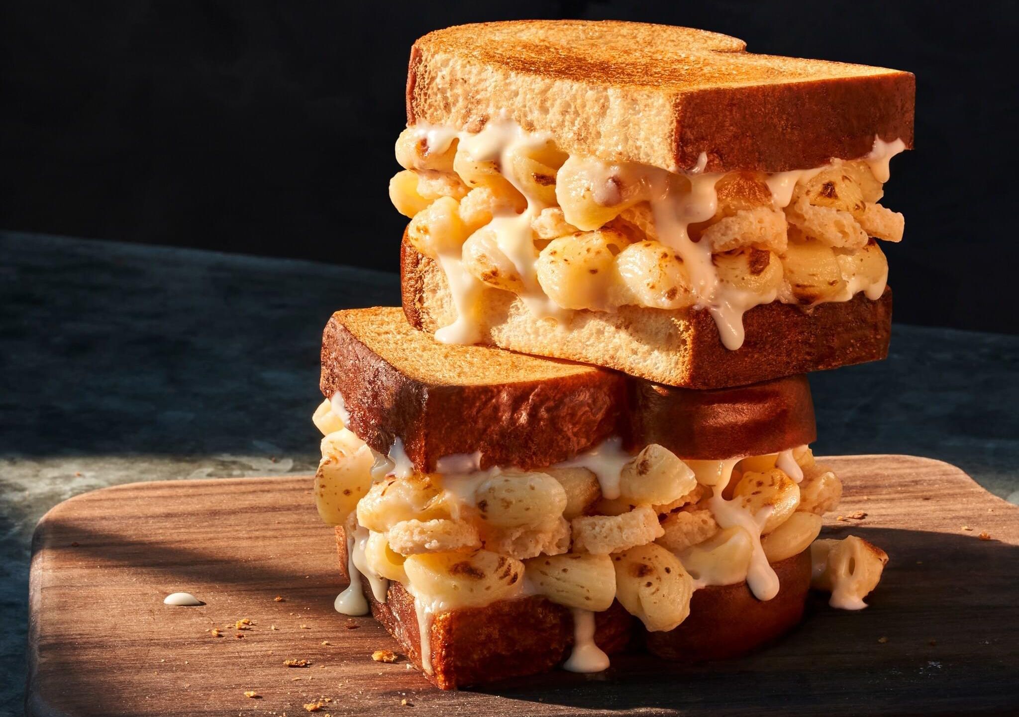 The New Creamy and Crispy Mac & Cheese Sandwich Debuts at Panera Bread