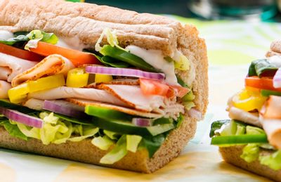 Save 15% Off Your Next In-app or Online Footlong Purchase at Subway with a New Promo Code