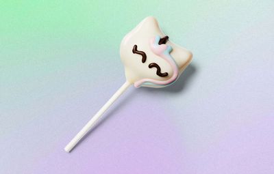 Starbucks Brings Back the Whimsical Unicorn Cake Pop