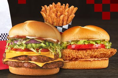 Rewards Members Can Score 3X the Points and a $0 Delivery Fee on $15+ Orders this Weekend at Checkers and Rally’s
