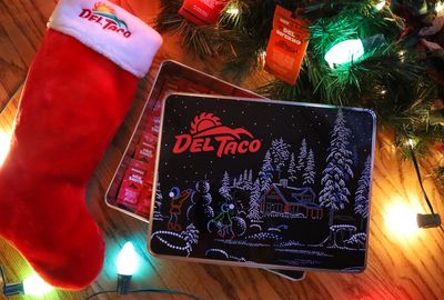 Save with a Small Combo Coupon Give-away with $30+ and $100+ Online Gift Card Purchases at Del Taco Through to December 28 Save with a Small Combo Coupon Give-away with $30+ and $100+ Online Gift Card Purchases at Del Taco Through to December 28