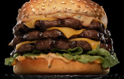 Carl’s Jr. Showcases The Big Carl and The Really Big Carl for a Limited Time