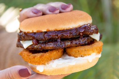 Carl’s Jr. Rolls Out the Bold A1 Steakhouse Double Deal for a Limited Time Only