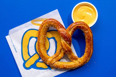 Rewards Members Can Score a Free Pretzel with the Auntie Anne’s Pretzels App on April 26