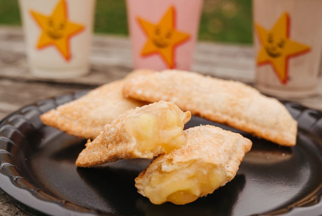 Hardee’s Features a 2 for $2 Deal on their Classic Apple Turnovers