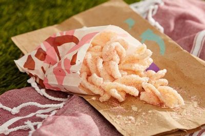 Taco Bell Rolls Out their Brand New $1 Strawberry Twists