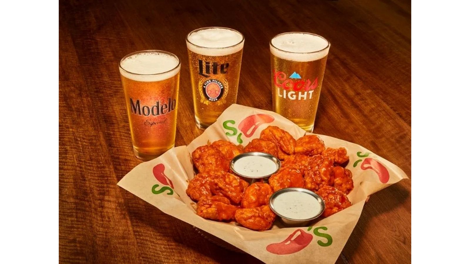 Chili's: Chili’s Happy Hour Drink Specials Every Weekday
