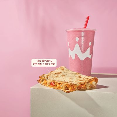 Smoothie King: NEW! Chicken Flatbread & Smoothie Bundle, starting at $9.99*