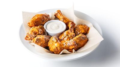 Denny's: New Bone-In Wings at Denny’s