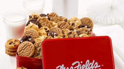 Mrs. Fields: Buy Cookies in Bulk & Save
