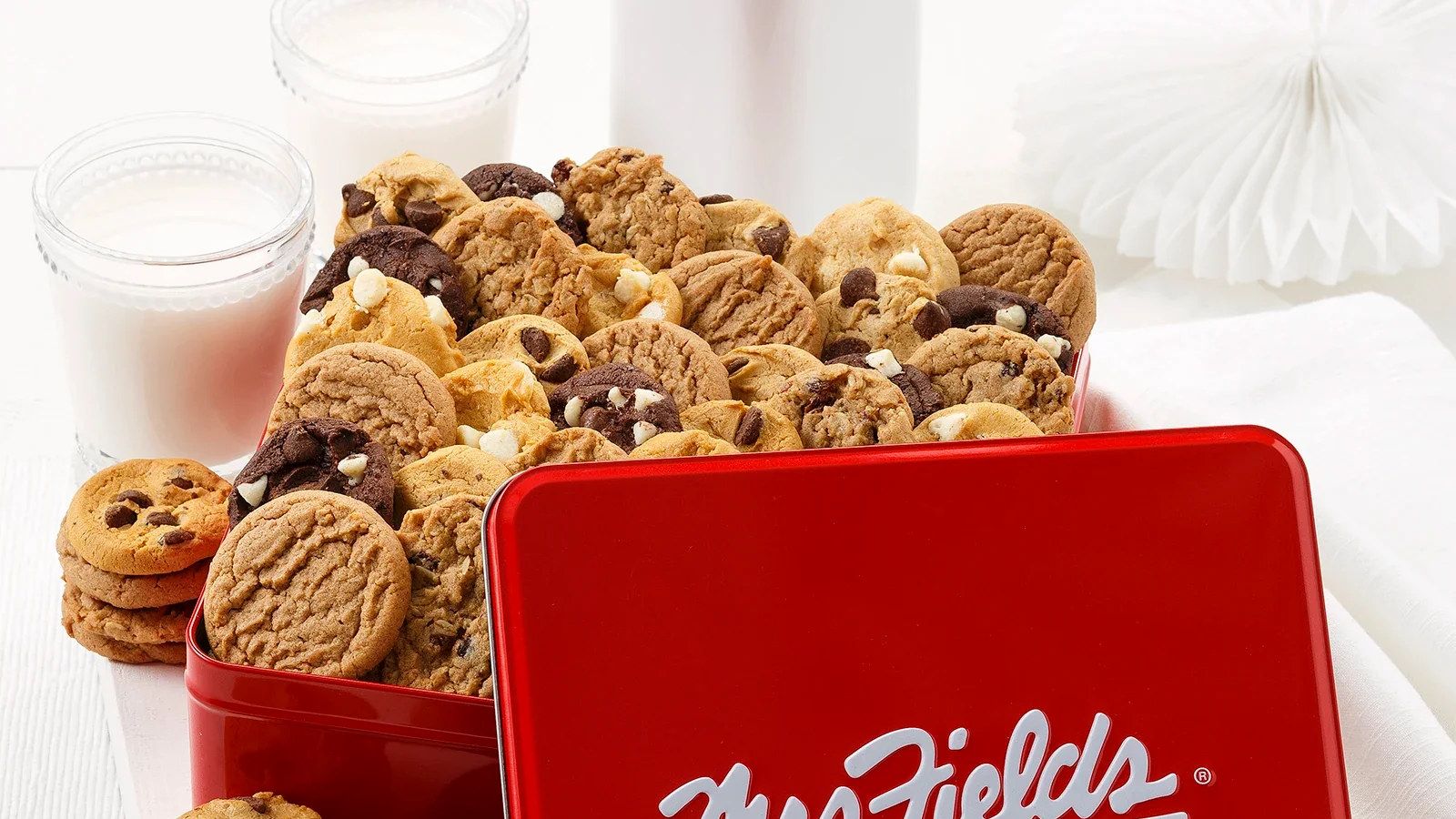 Mrs. Fields: Buy Cookies in Bulk & Save Mrs. Fields: Buy Cookies in Bulk & Save