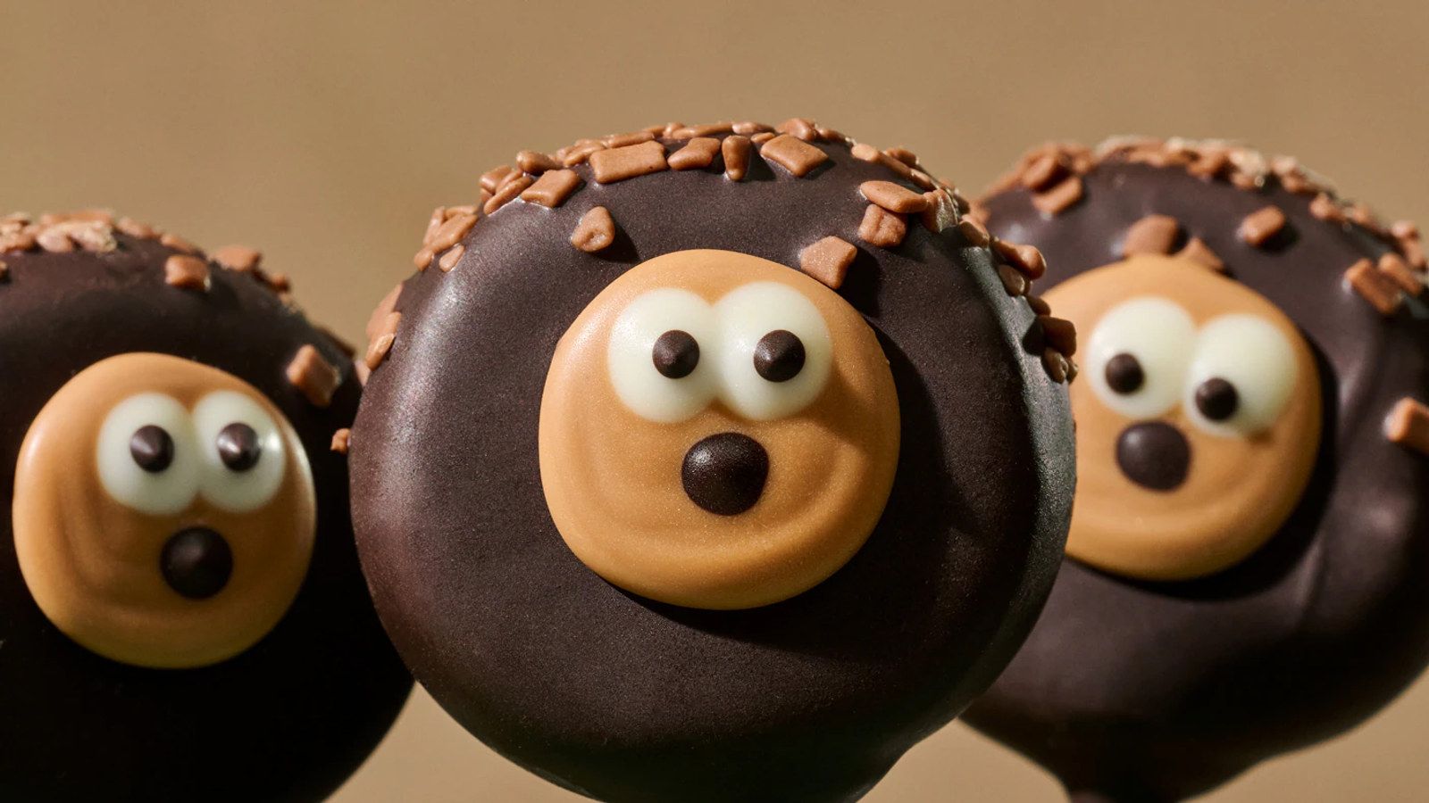 Starbucks: New Hedgehog Cake Pop