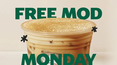 Customize a Starbucks drink for $0 on 10/5