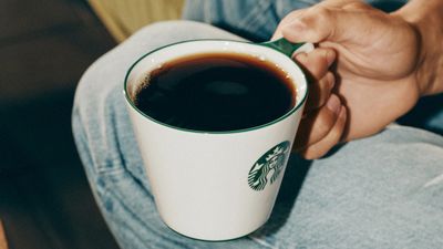 Starbucks: Free Refills of Brewed Coffee or Tea
